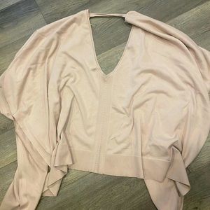 Lululemon Free to Coast wrap